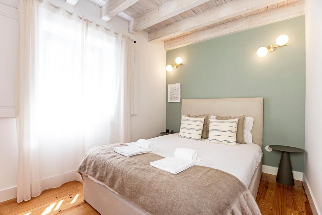 D. Joao IV Apartments By Lovelystay OOporto Exteriör bild