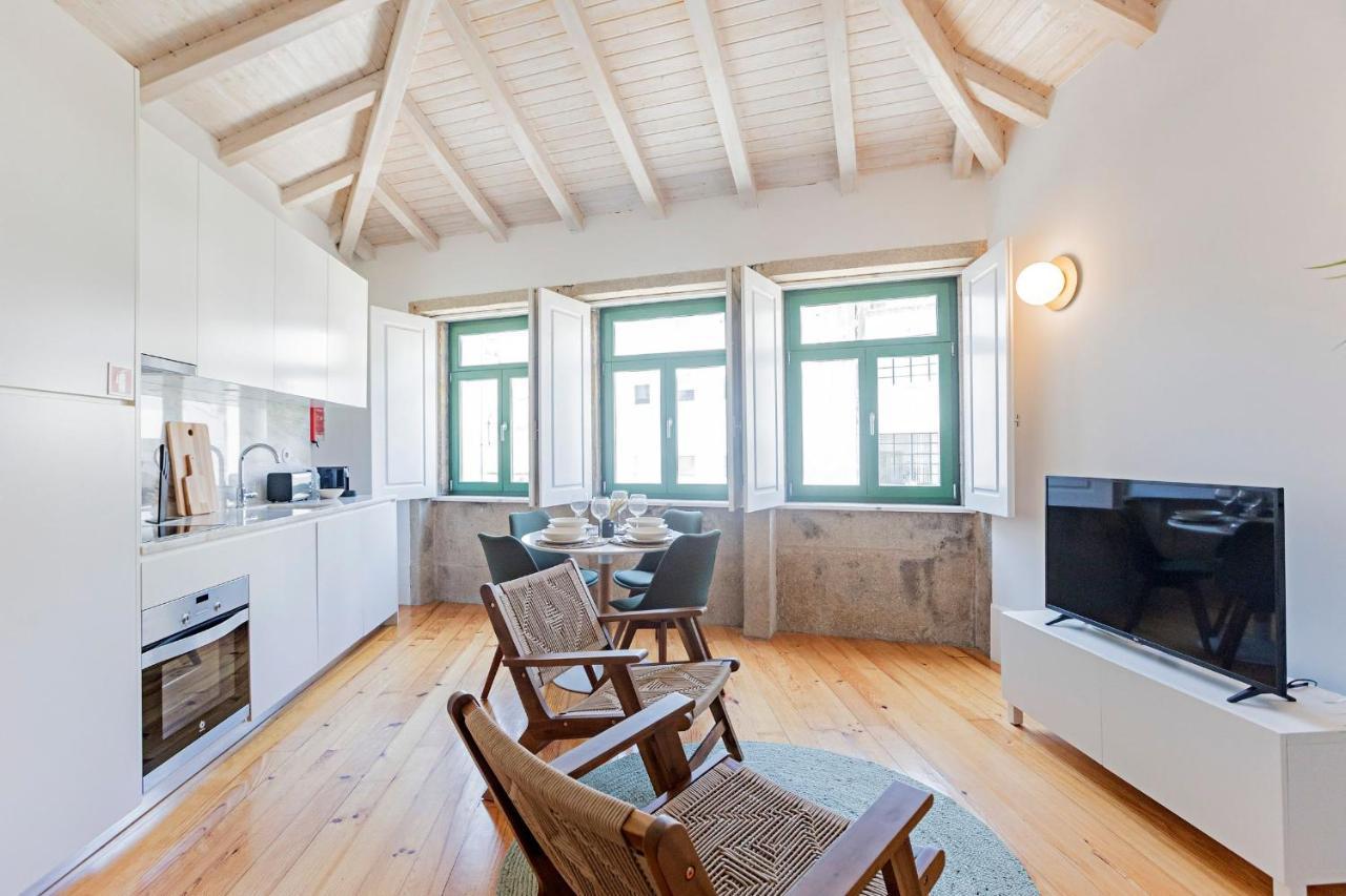 D. Joao IV Apartments By Lovelystay OOporto Exteriör bild